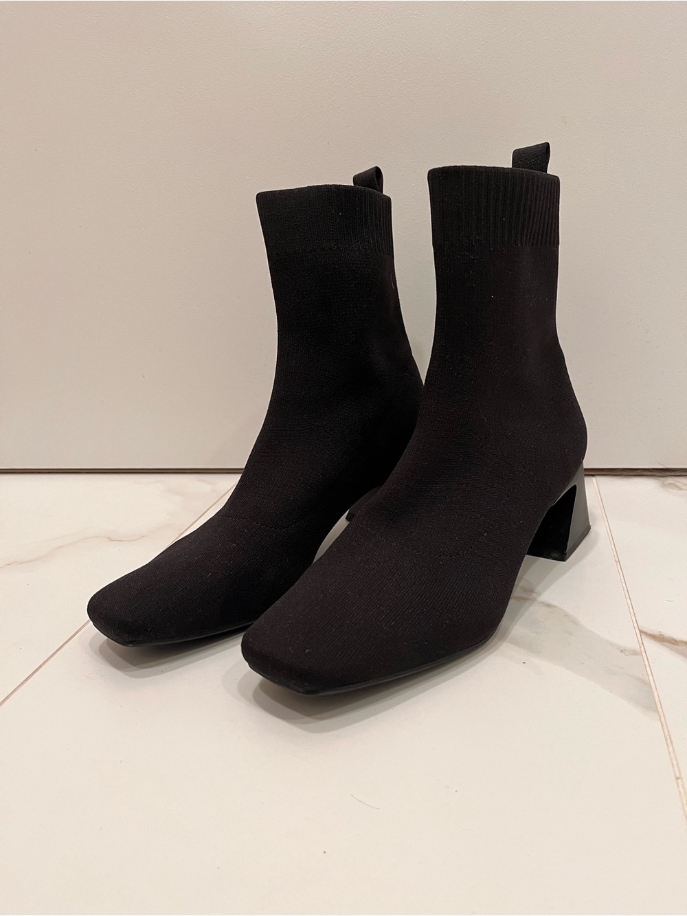 Vivaia Water-Repellent Block Heel Boots